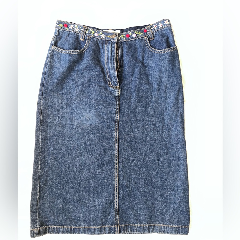 Denim Skirt with Embroidery